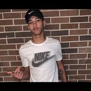 Meet your Posher, Cameron